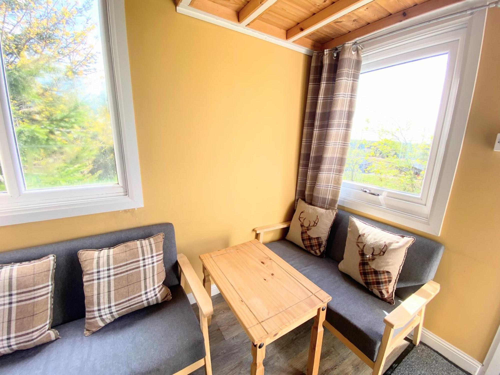 הוילה דנפרמליין Blair Tiny House With Private Hot Tub - Fife - Loch Leven - Lomond Hills מראה חיצוני תמונה