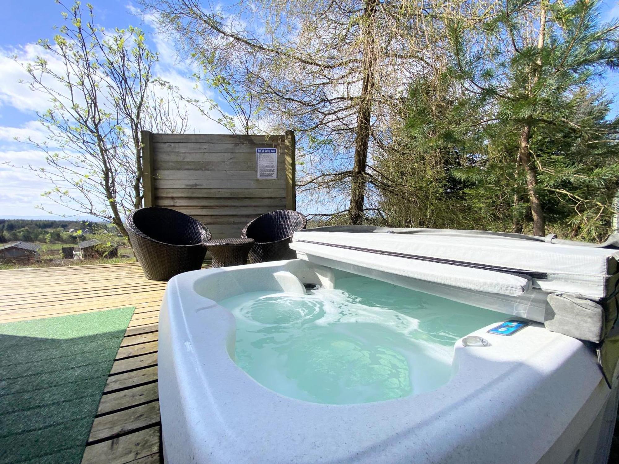 הוילה דנפרמליין Blair Tiny House With Private Hot Tub - Fife - Loch Leven - Lomond Hills מראה חיצוני תמונה