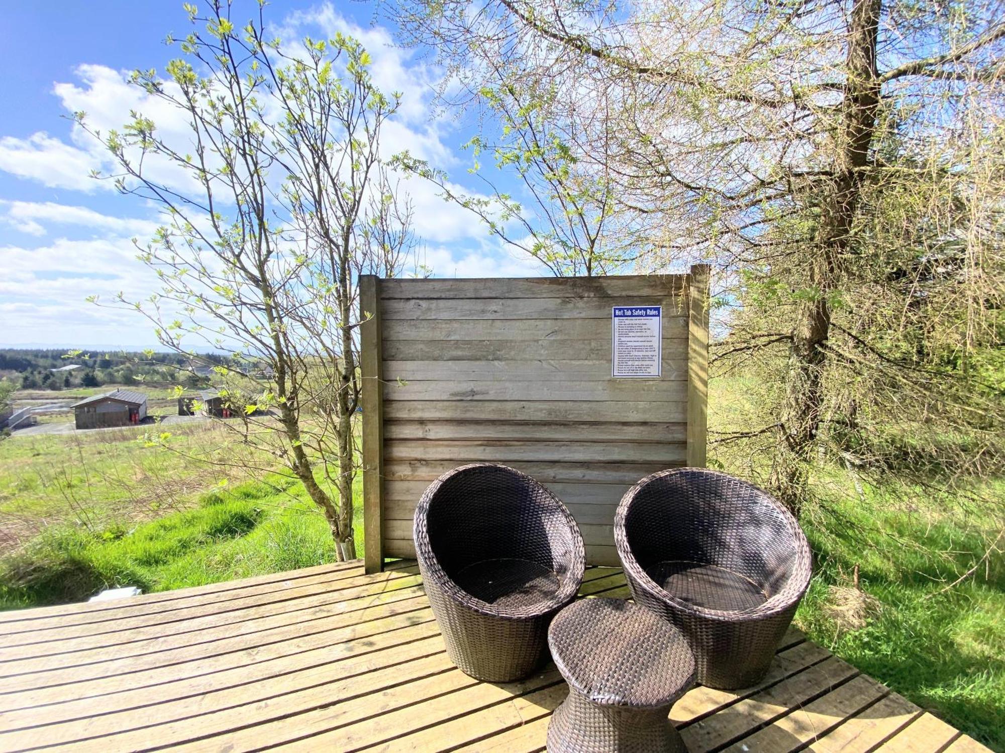 הוילה דנפרמליין Blair Tiny House With Private Hot Tub - Fife - Loch Leven - Lomond Hills מראה חיצוני תמונה